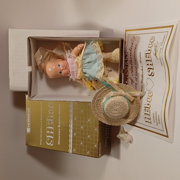 Horsman "SHEbee" Plastic Doll - Picture 1 of 8